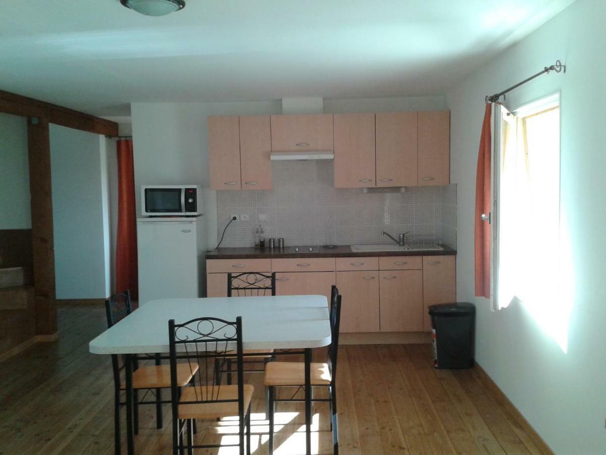 Le Bon Air Est Dans Le Pre Apartment Champagnac  Ngoại thất bức ảnh
