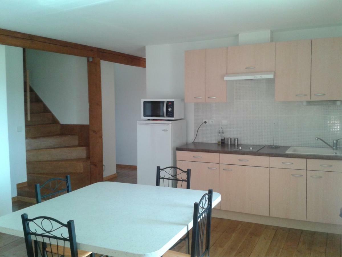 Le Bon Air Est Dans Le Pre Apartment Champagnac  Phòng bức ảnh